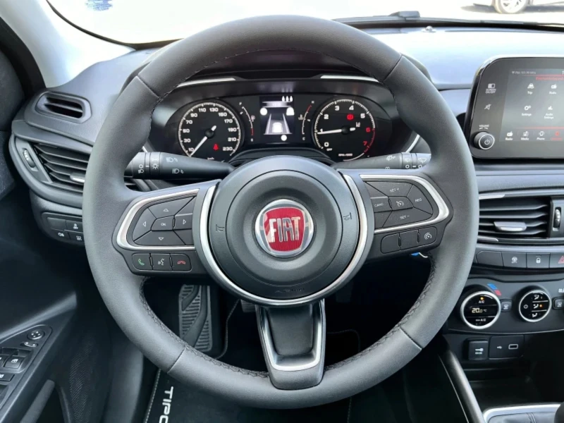 Fiat Tipo 16000км, снимка 6 - Автомобили и джипове - 52878159