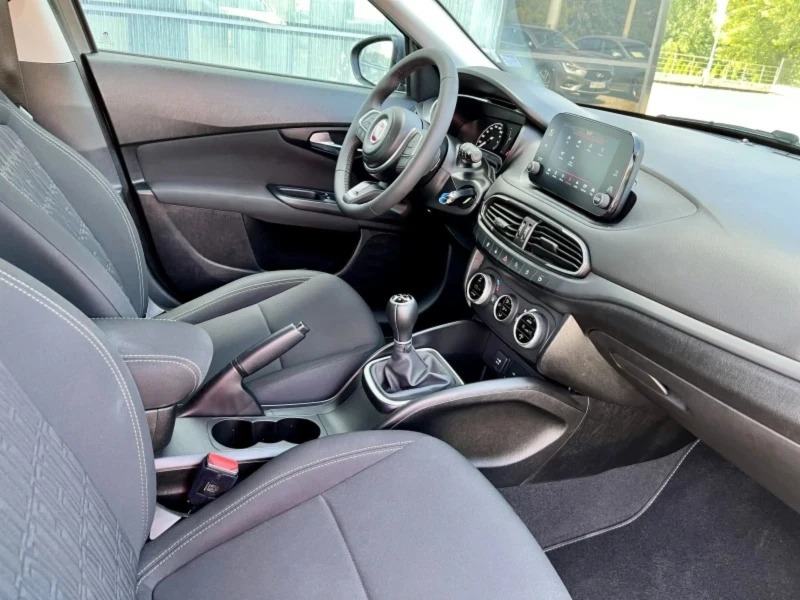 Fiat Tipo 16000км, снимка 3 - Автомобили и джипове - 52878159