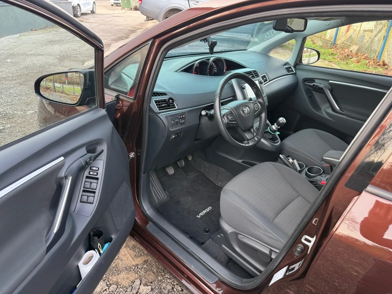 Toyota Verso 1.8/147 LPG, снимка 16 - Автомобили и джипове - 52887864