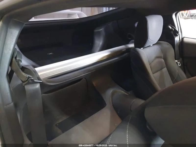 Nissan 370Z 3.7L V-6 DOHC, VVT, 332HP Rear Wheel Drive, снимка 14 - Автомобили и джипове - 53439065