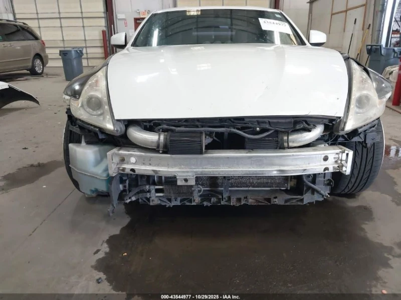 Nissan 370Z 3.7L V-6 DOHC, VVT, 332HP Rear Wheel Drive, снимка 12 - Автомобили и джипове - 53439065