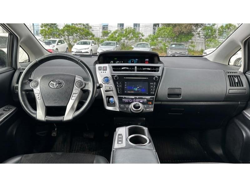 Toyota Prius, снимка 8 - Автомобили и джипове - 45335081