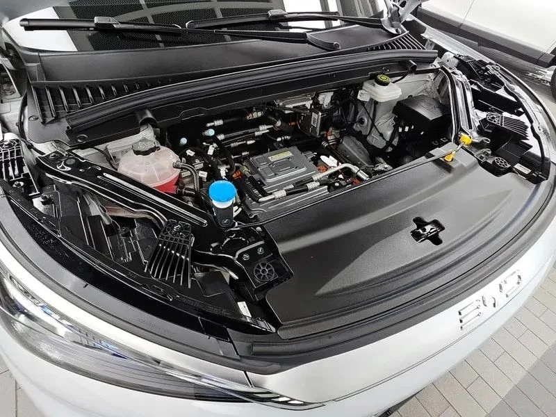 BYD Atto3, снимка 6 - Автомобили и джипове - 56719996