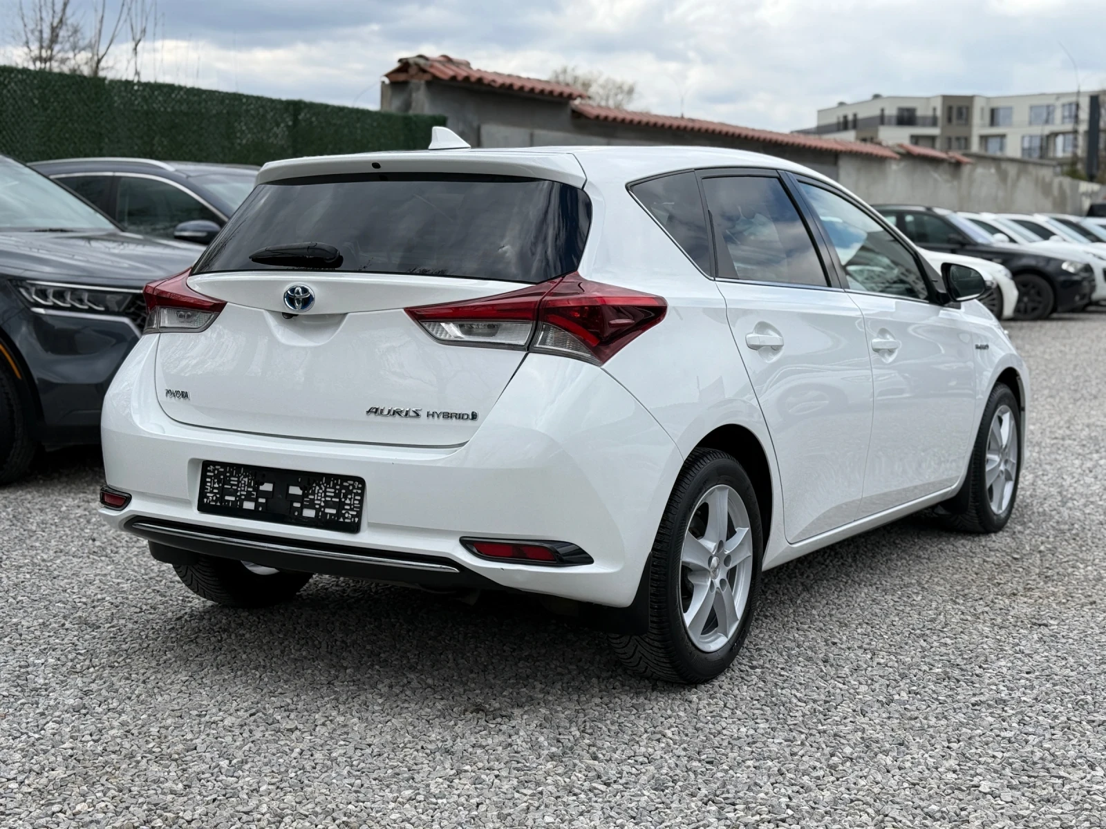 Toyota Auris 1.8/HYBRID/FACE/EURO6/НАВИ?/КАМЕРА/ПОДГРЕВ СЕДАЛКИ - изображение 7
