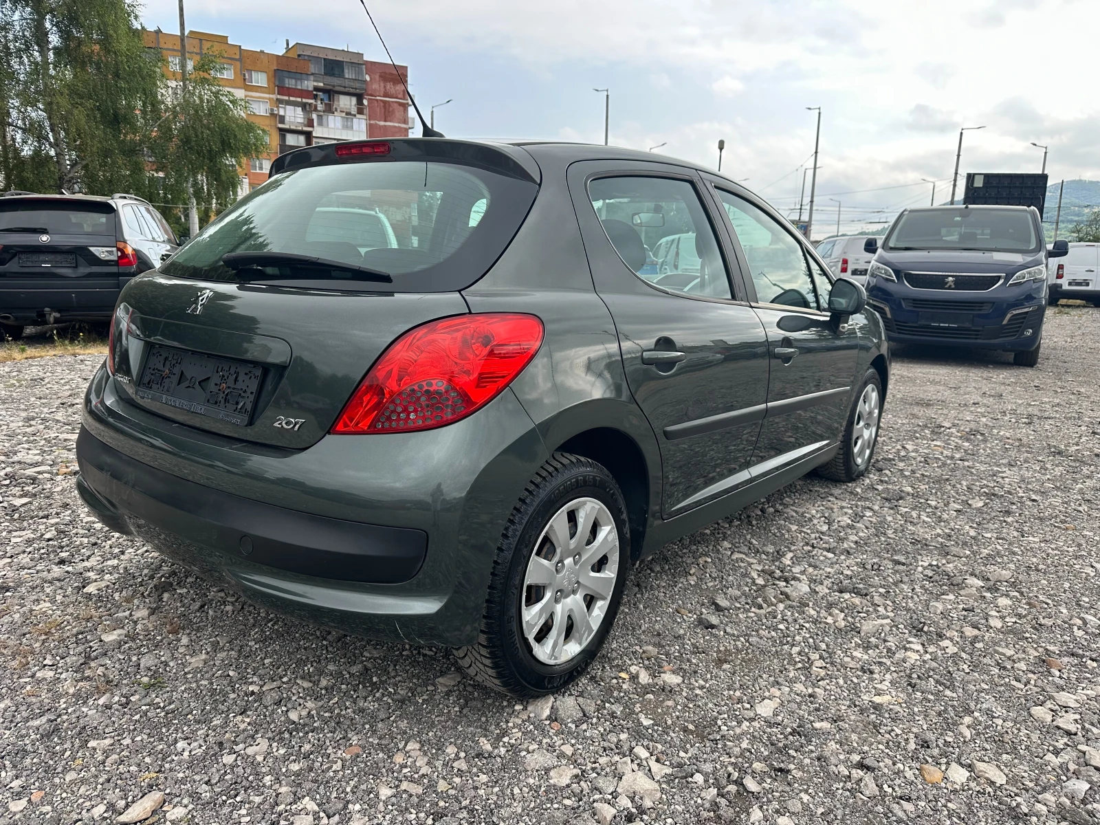 Peugeot 207 1.4i 95kc - изображение 3