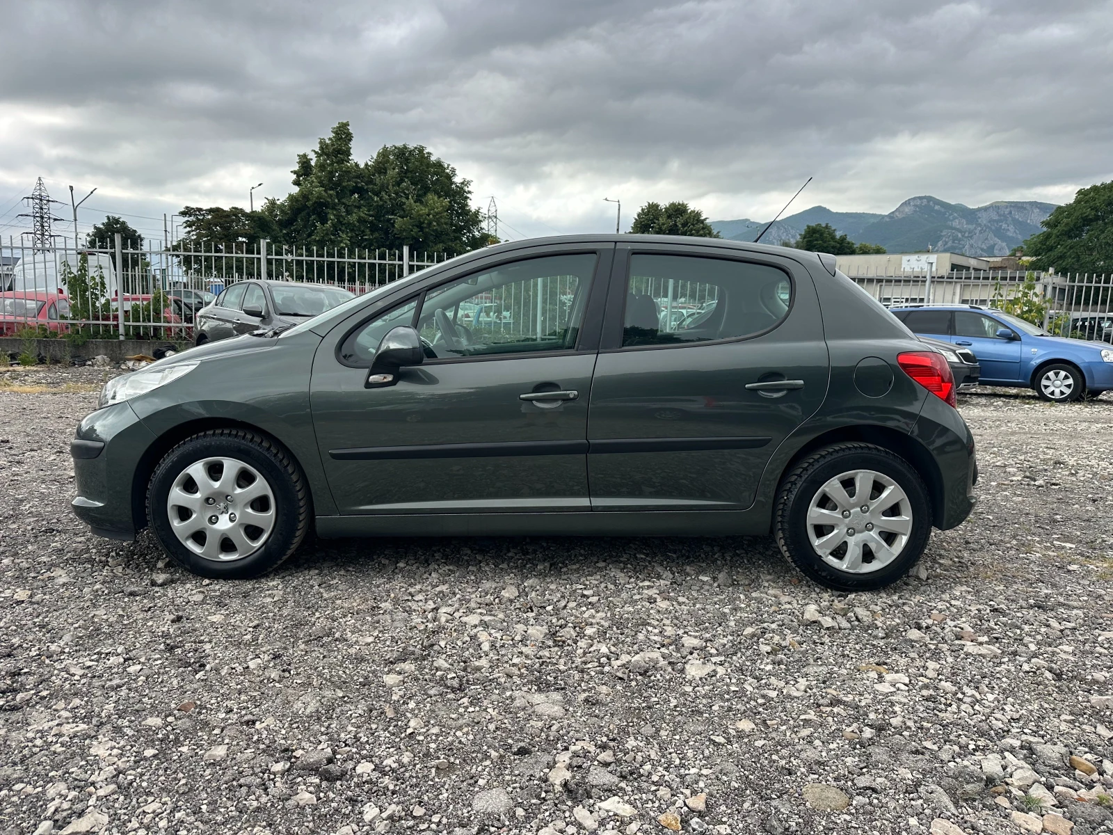 Peugeot 207 1.4i 95kc - изображение 6