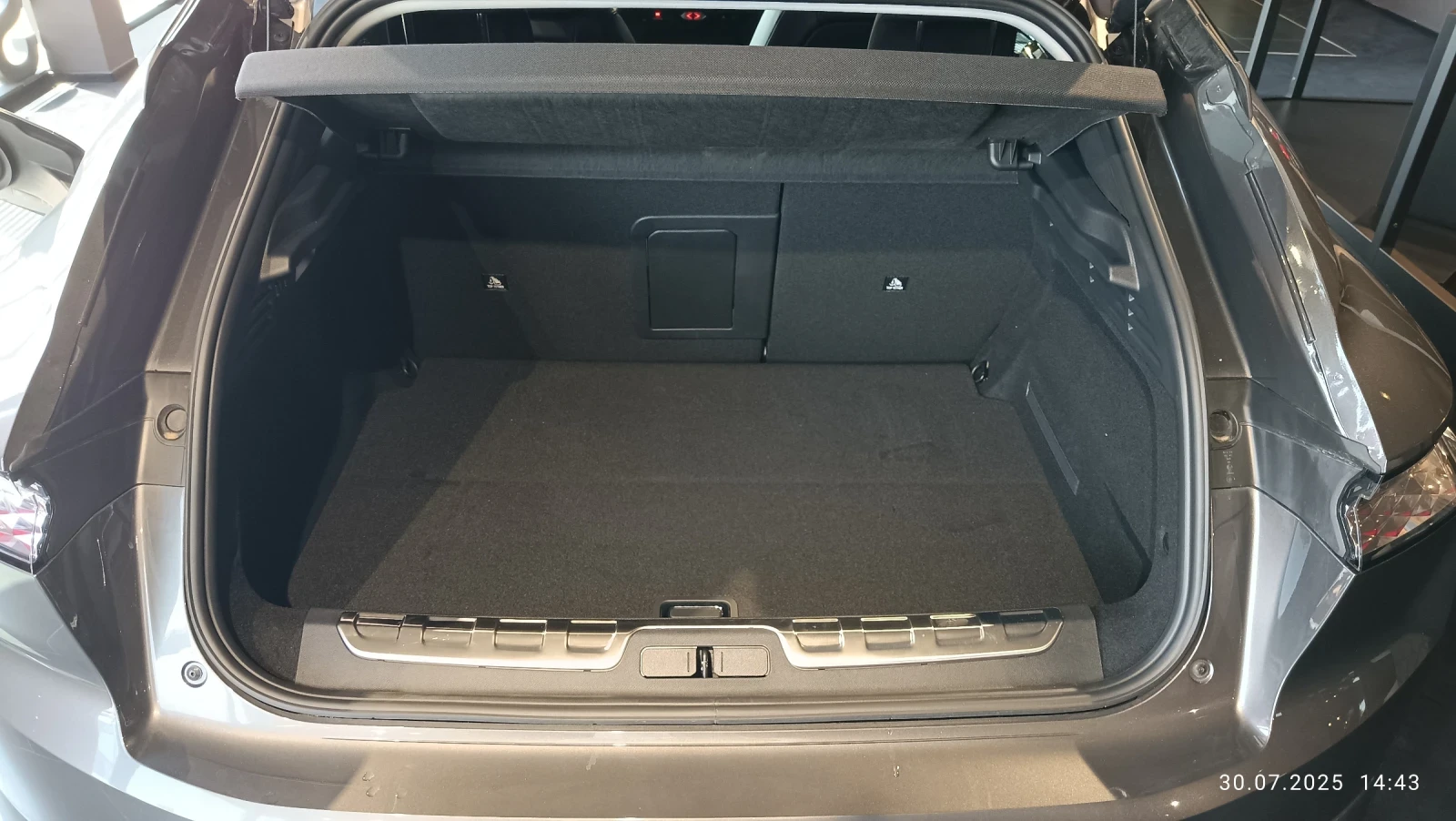 DS DS 4 CROSS OPERA E-TENSE 225 hp eEAT8 E6.4 | Mobile.bg   13