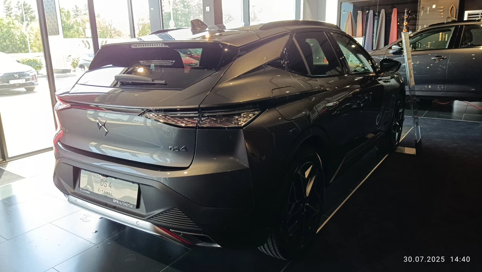 DS DS 4 CROSS OPERA E-TENSE 225 hp eEAT8 E6.4 - изображение 6