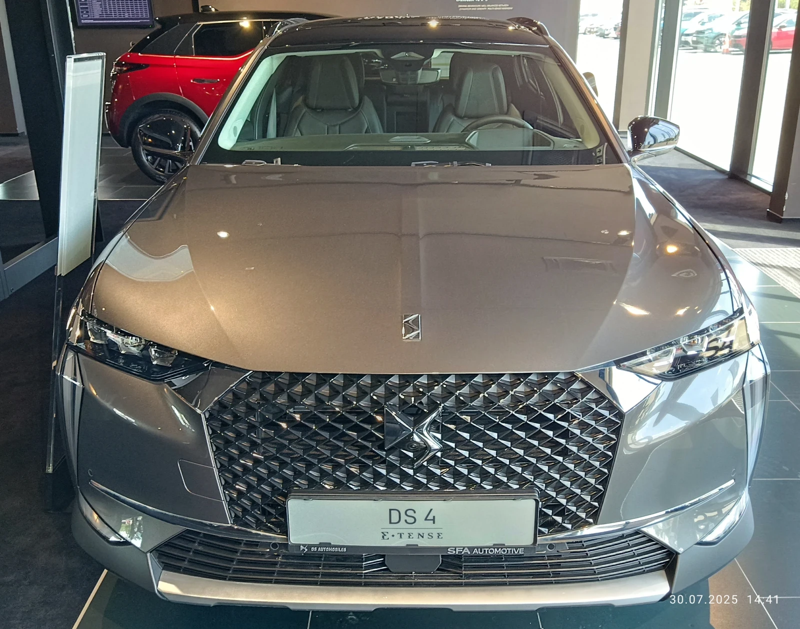 DS DS 4 CROSS OPERA E-TENSE 225 hp eEAT8 E6.4 - изображение 2