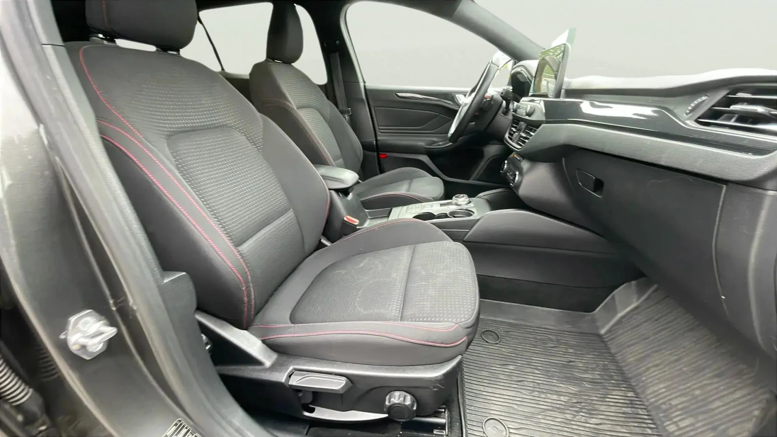 Ford Focus 1.0 EcoBoost - изображение 9
