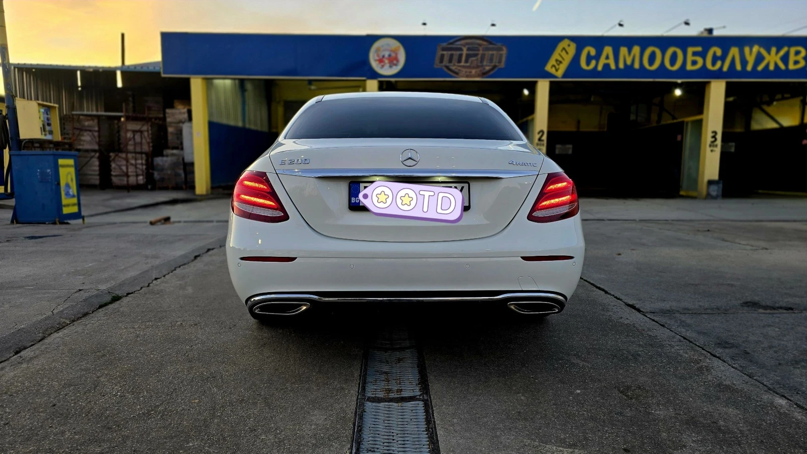 Mercedes-Benz E 200 4 MATIC - изображение 5