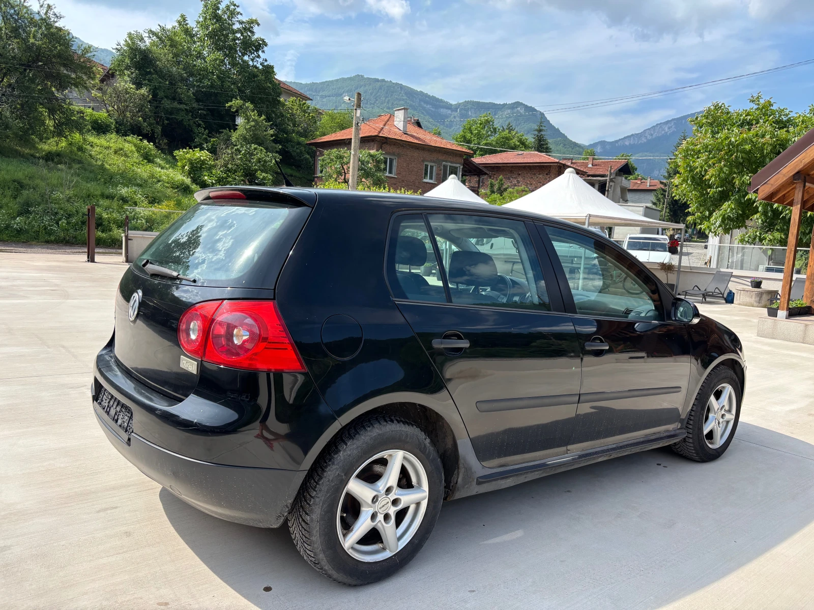 VW Golf 1, 4бен.75к.Климатроник., снимка 4 - Автомобили и джипове - 52745515