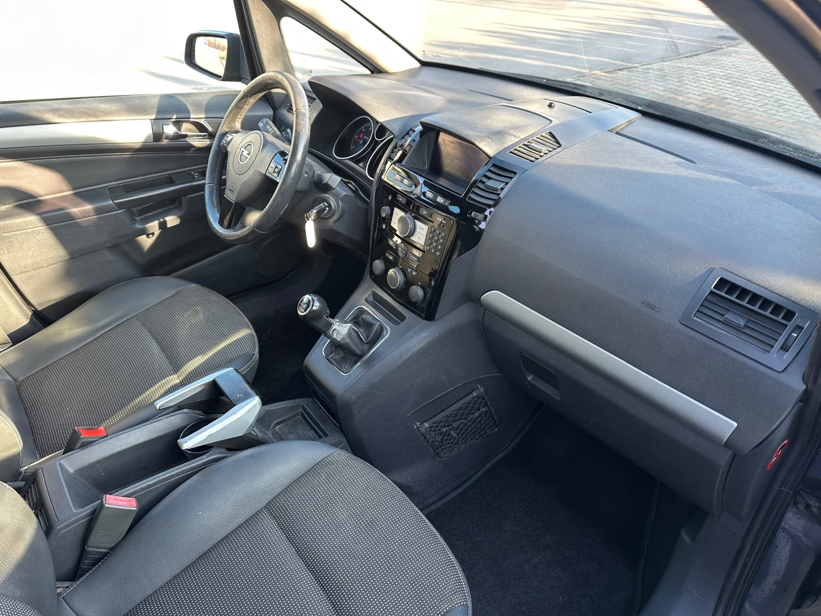 Opel Zafira 1.9 CDTI 6+ 1 | Mobile.bg � ����������� 9
