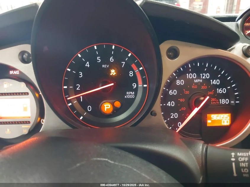 Nissan 370Z 3.7L V-6 DOHC, VVT, 332HP Rear Wheel Drive | Mobile.bg � ����������� 13