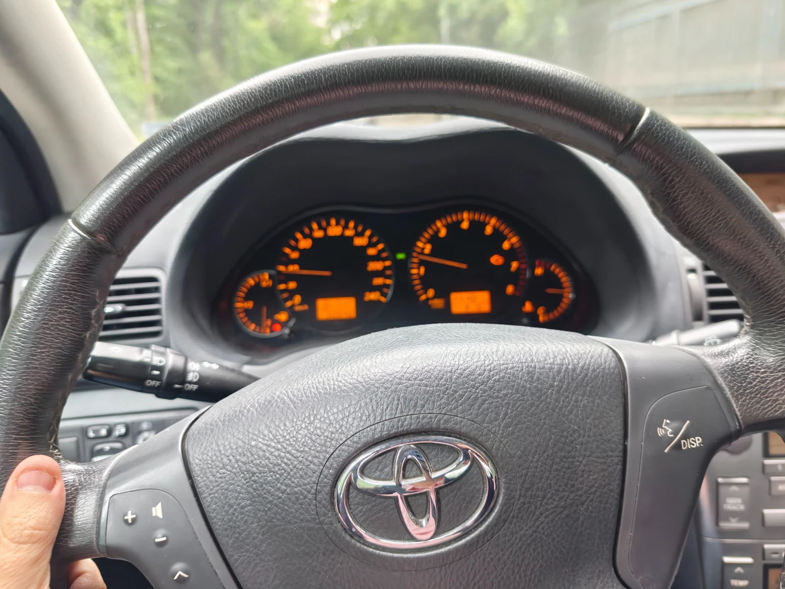 Toyota Avensis, снимка 14 - Автомобили и джипове - 54697558