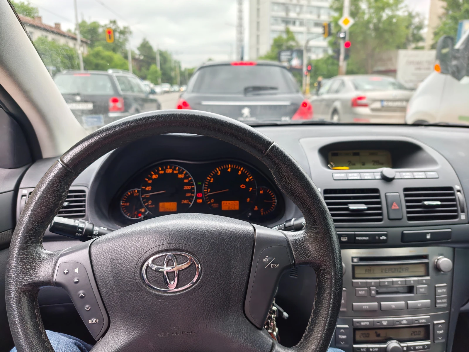 Toyota Avensis, снимка 13 - Автомобили и джипове - 54697558