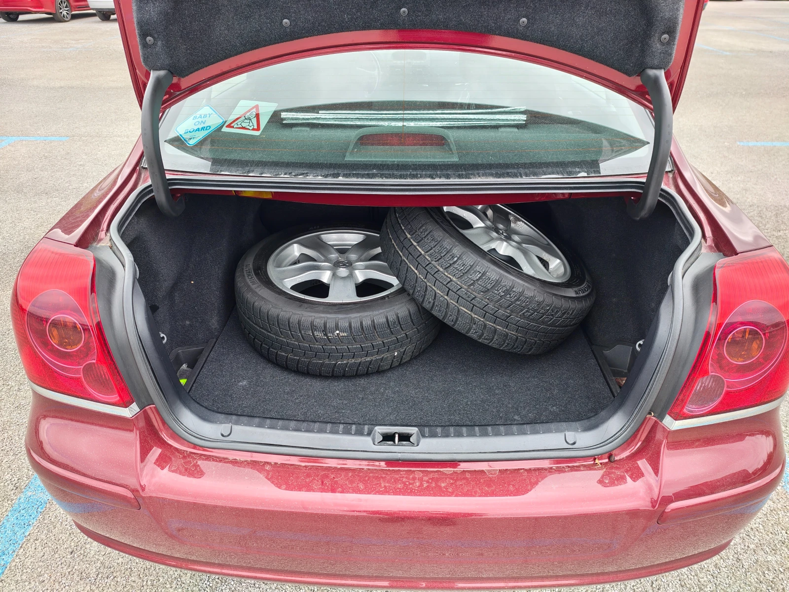 Toyota Avensis, снимка 9 - Автомобили и джипове - 54697558