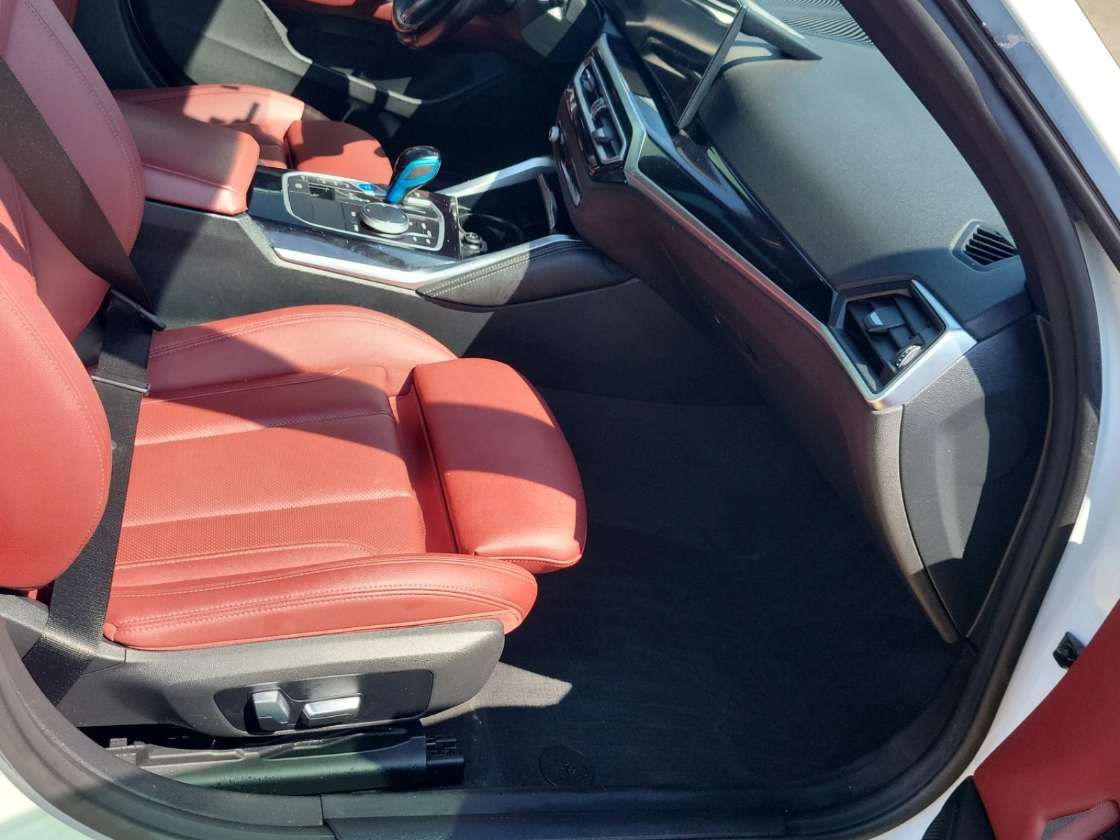 BMW i4 Gran Coupe Edrive40, снимка 11 - Автомобили и джипове - 54769374