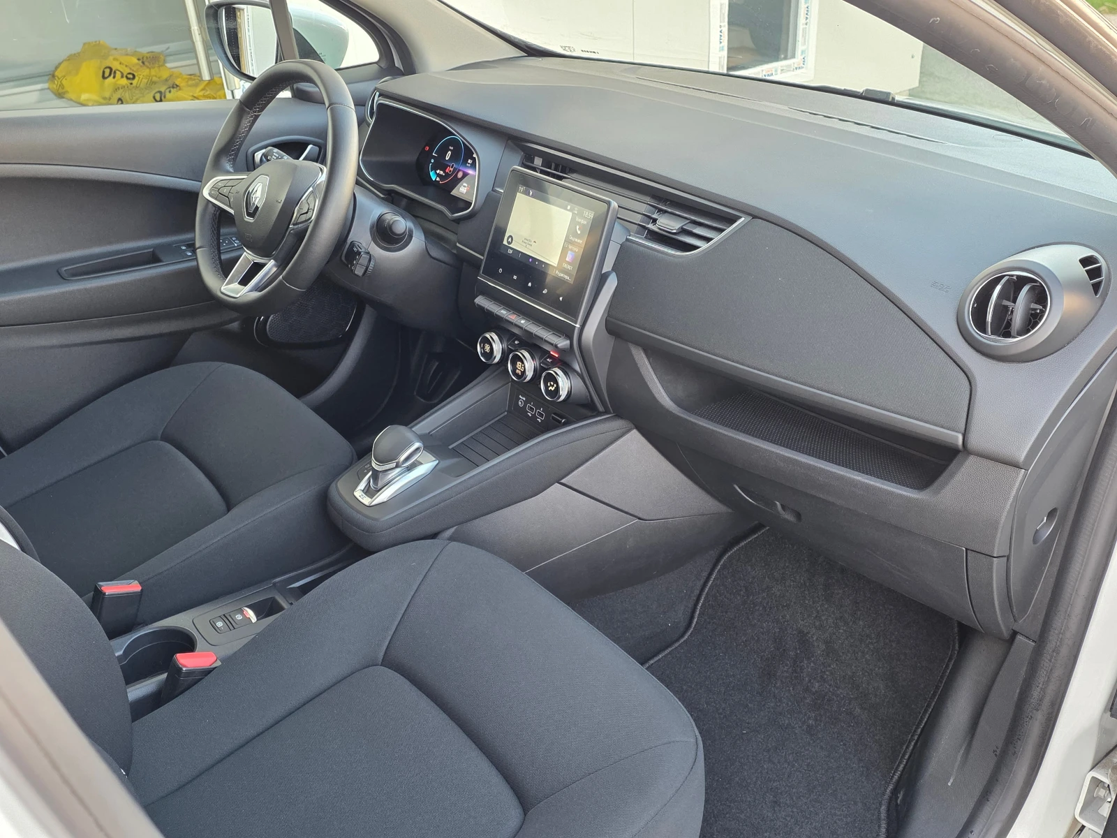 Renault Zoe 52 Kwh CCS, снимка 12 - Автомобили и джипове - 54812547