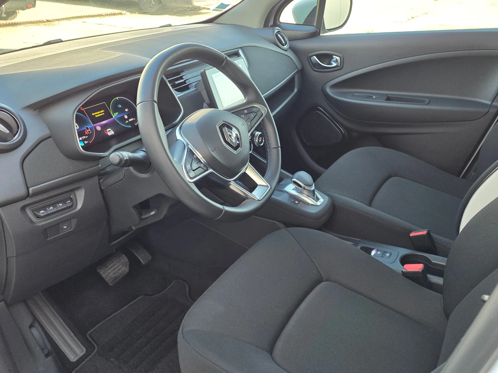 Renault Zoe 52 Kwh CCS, снимка 9 - Автомобили и джипове - 54812547