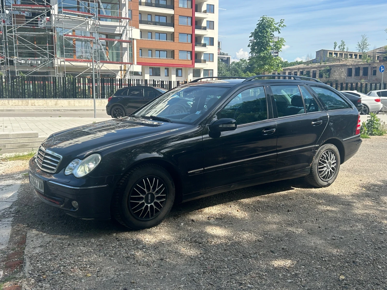 Mercedes-Benz C 180, снимка 12 - Автомобили и джипове - 54820156