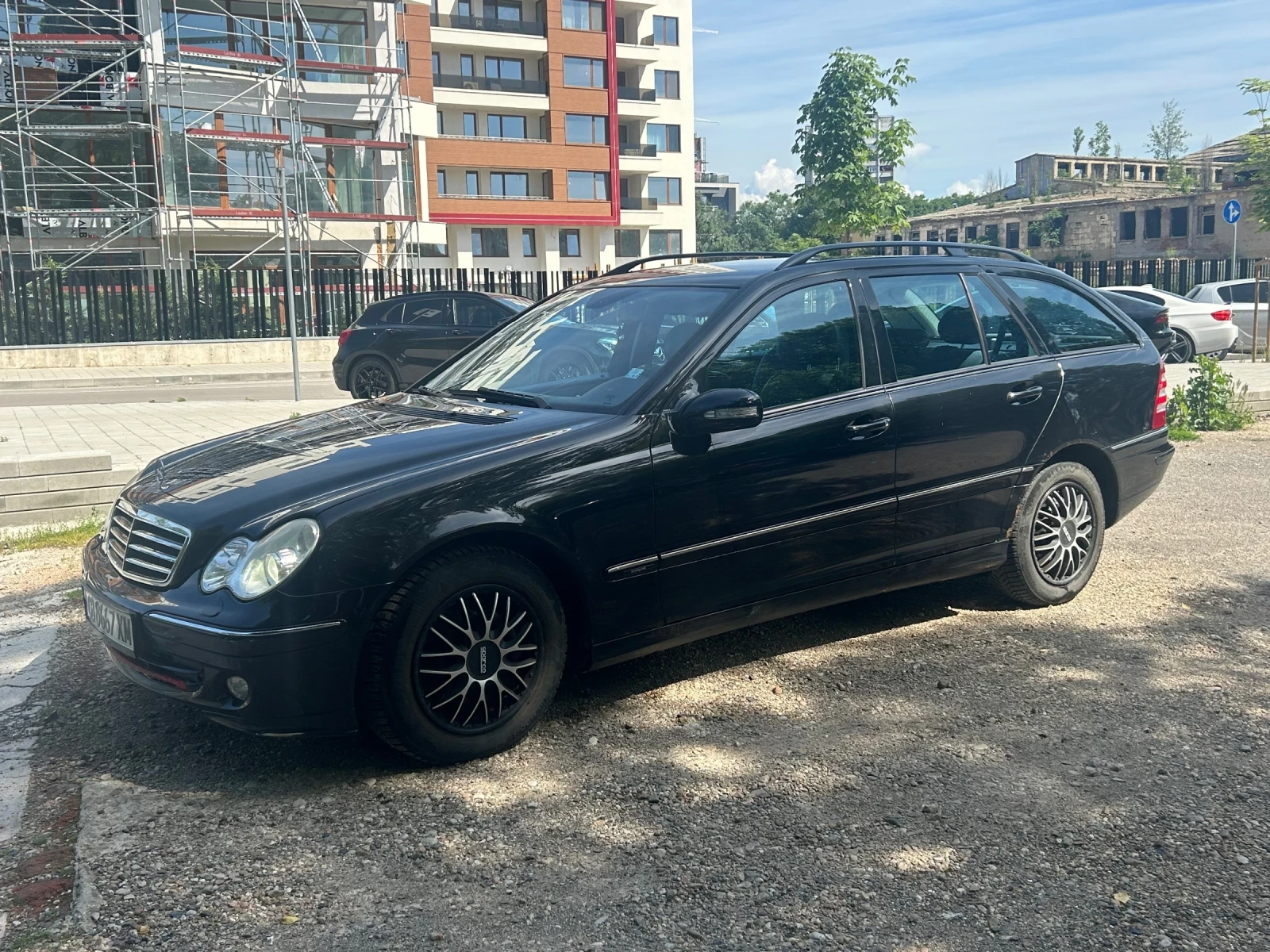 Mercedes-Benz C 180, снимка 11 - Автомобили и джипове - 54820156