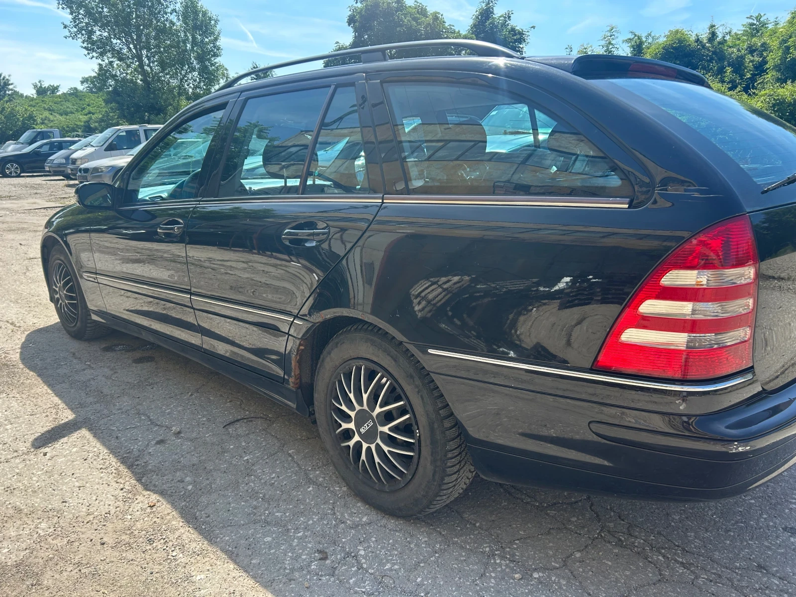 Mercedes-Benz C 180, снимка 2 - Автомобили и джипове - 54820156
