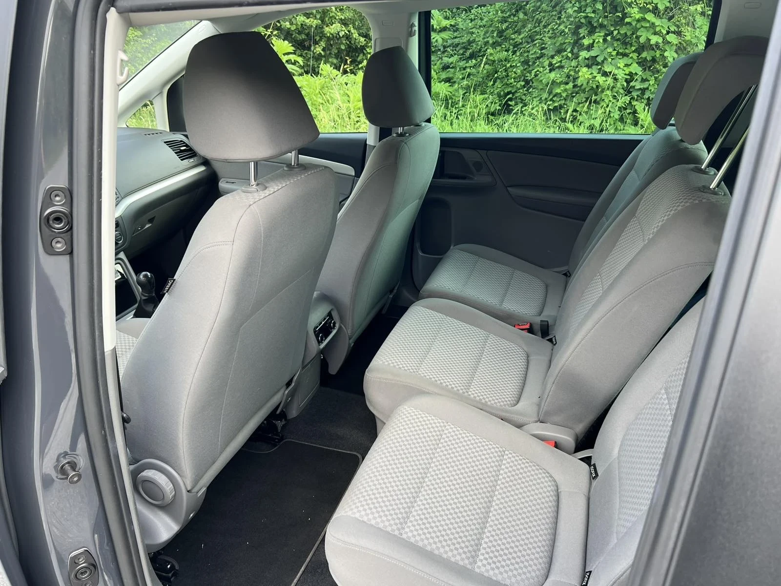 Seat Alhambra, снимка 10 - Автомобили и джипове - 54910170