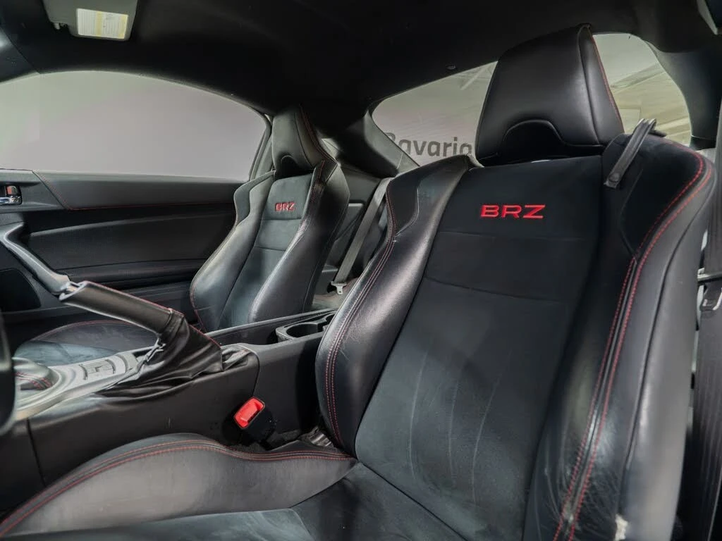 Subaru BRZ * ПАНО* KEYLESS* Camera* ПОДГРЕВ* , снимка 10 - Автомобили и джипове - 55431635