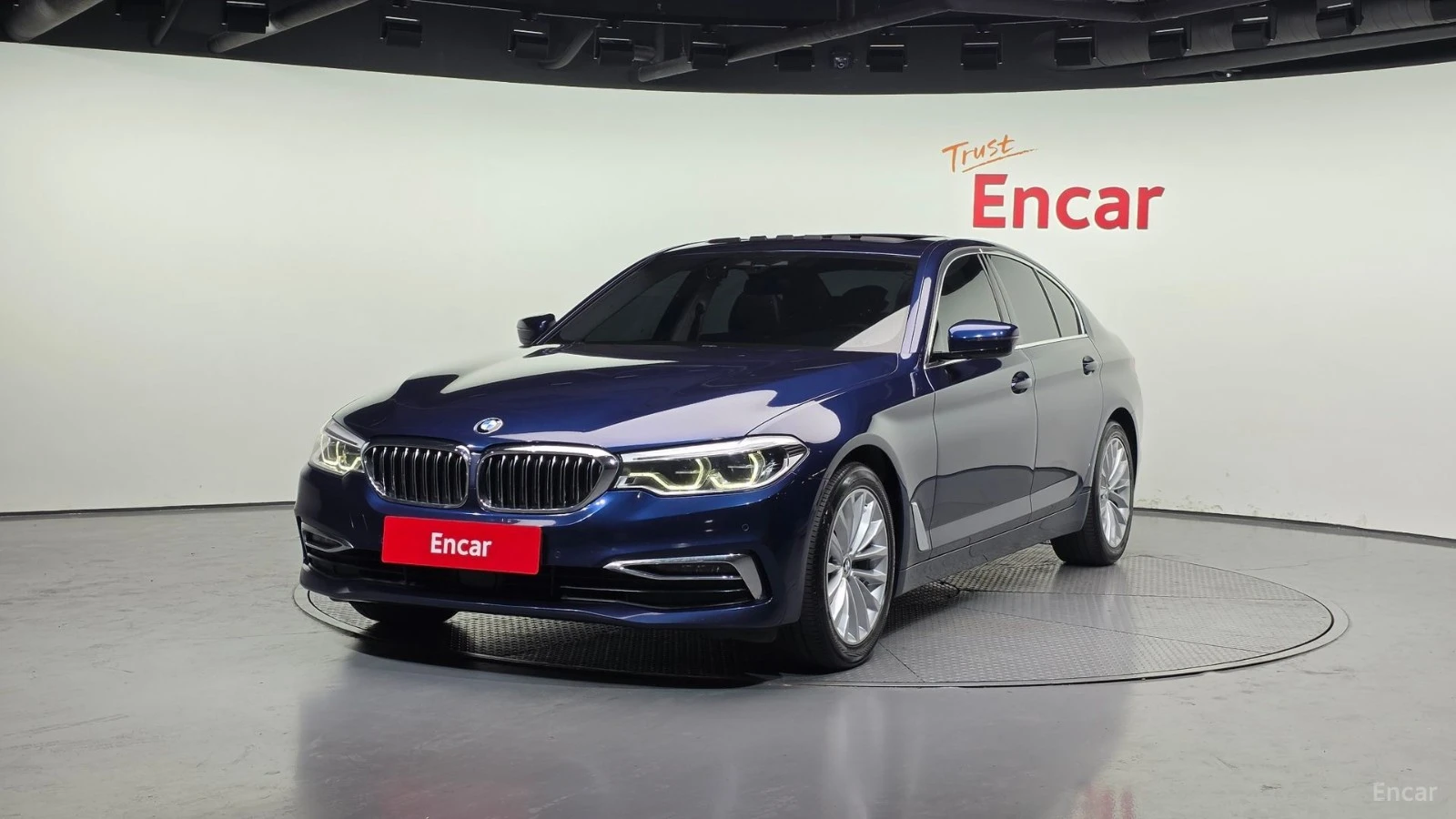 BMW 520 Luxury Plus* HUD* ПАНО* КОЖА* ОБДУХВ* НАВИ