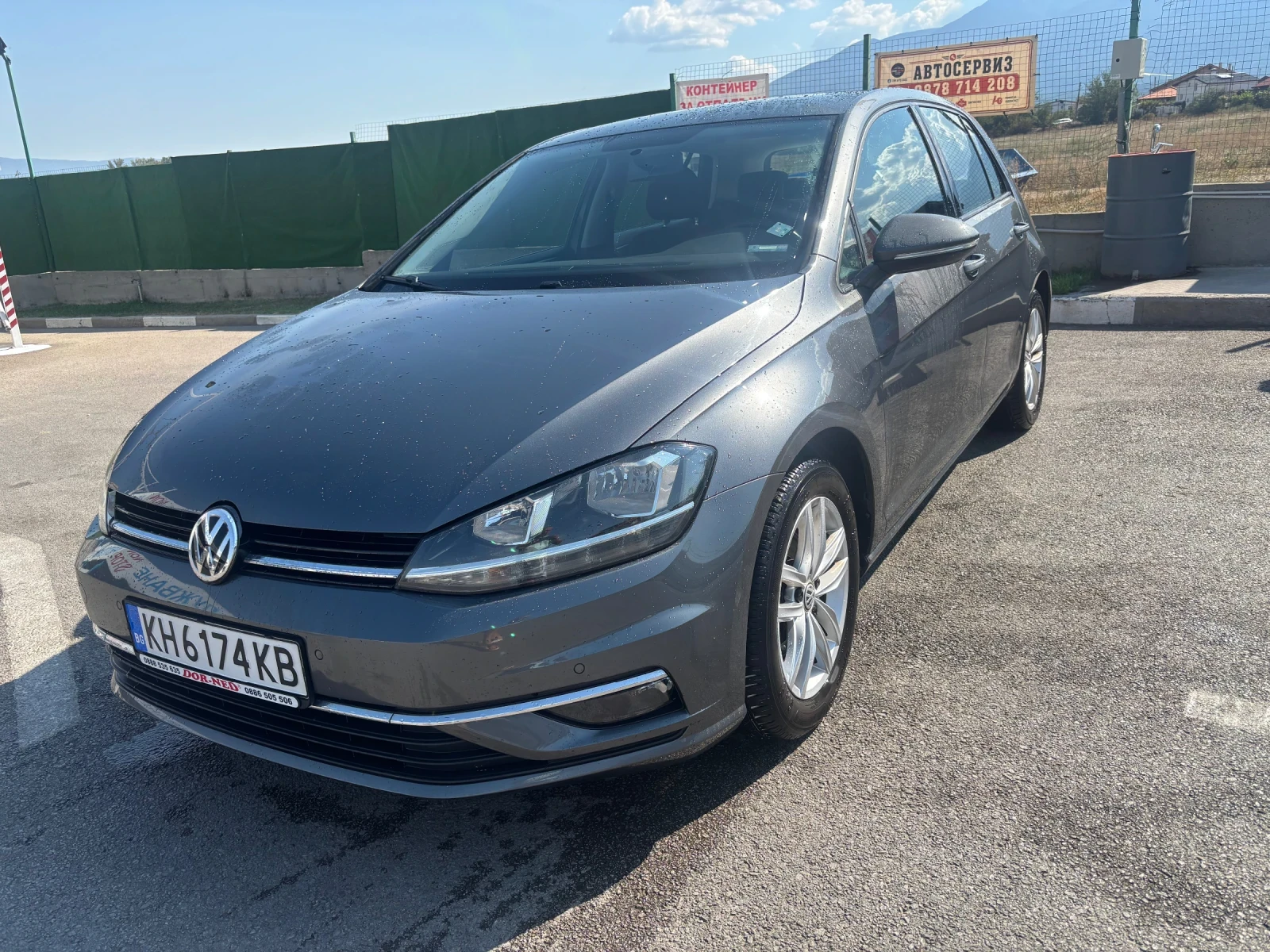 VW Golf