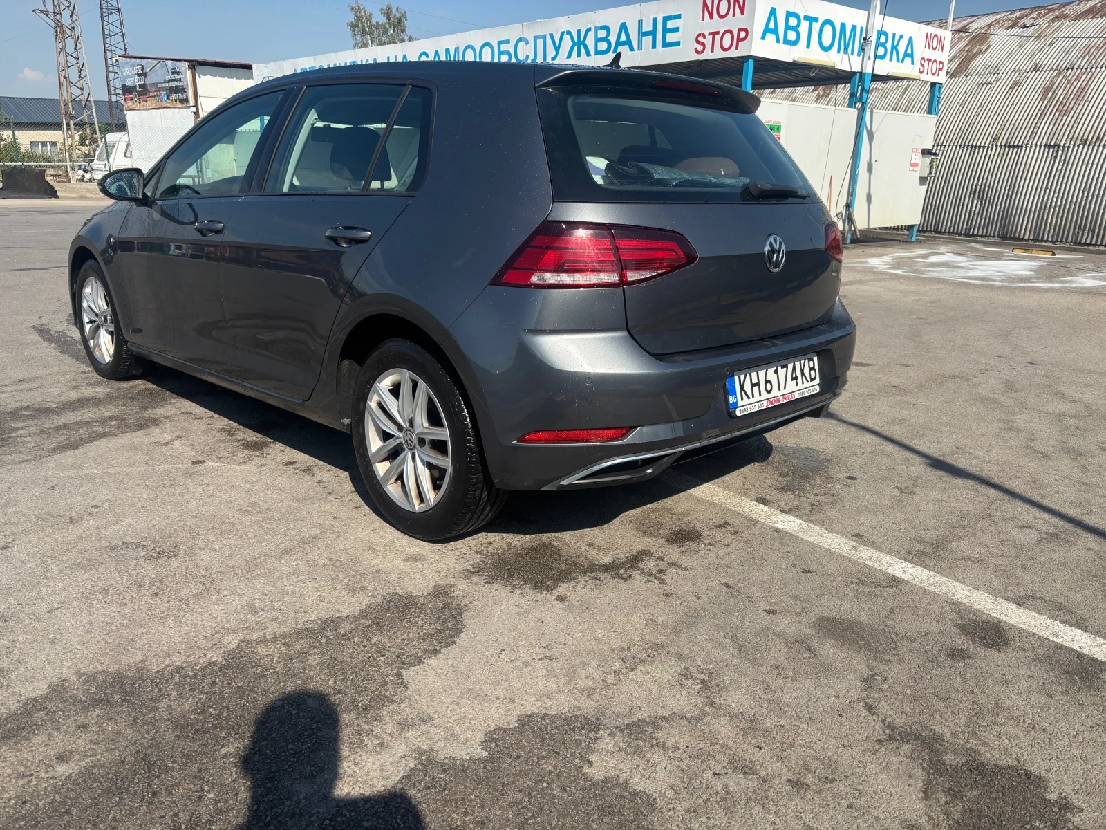 VW Golf, снимка 4 - Автомобили и джипове - 56150115