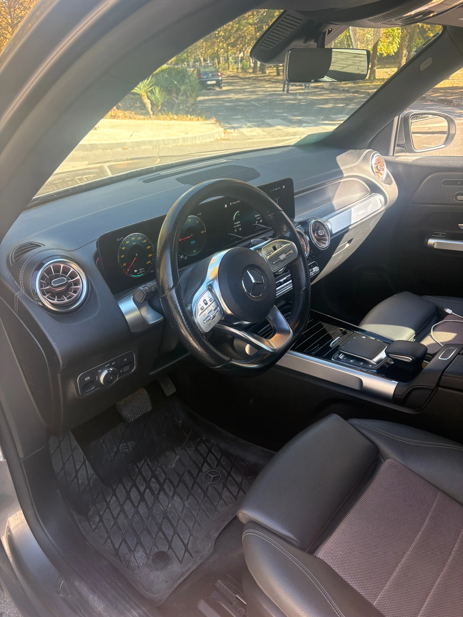 Mercedes-Benz EQB 350, снимка 8 - Автомобили и джипове - 56347133
