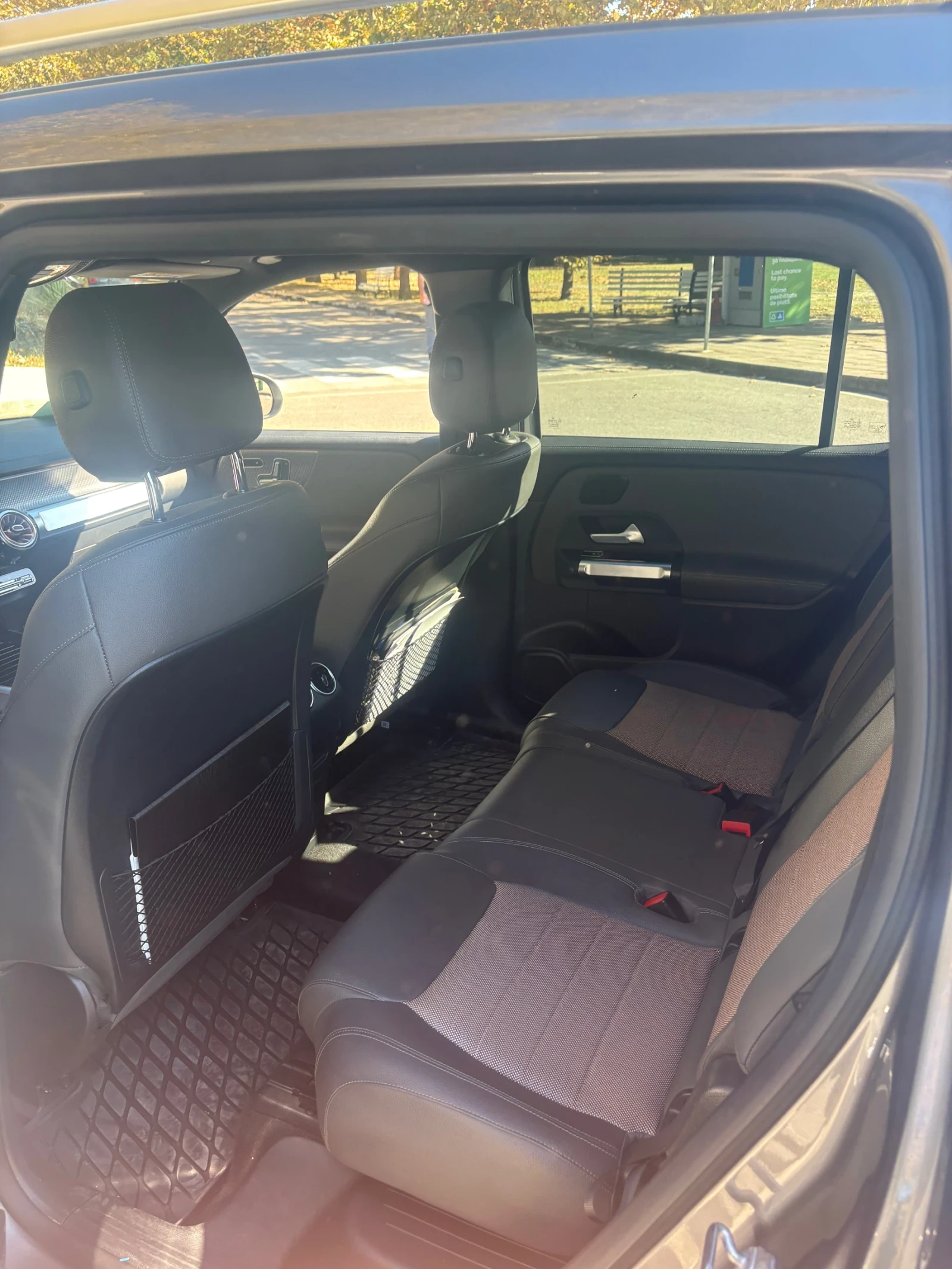 Mercedes-Benz EQB 350, снимка 9 - Автомобили и джипове - 56347133