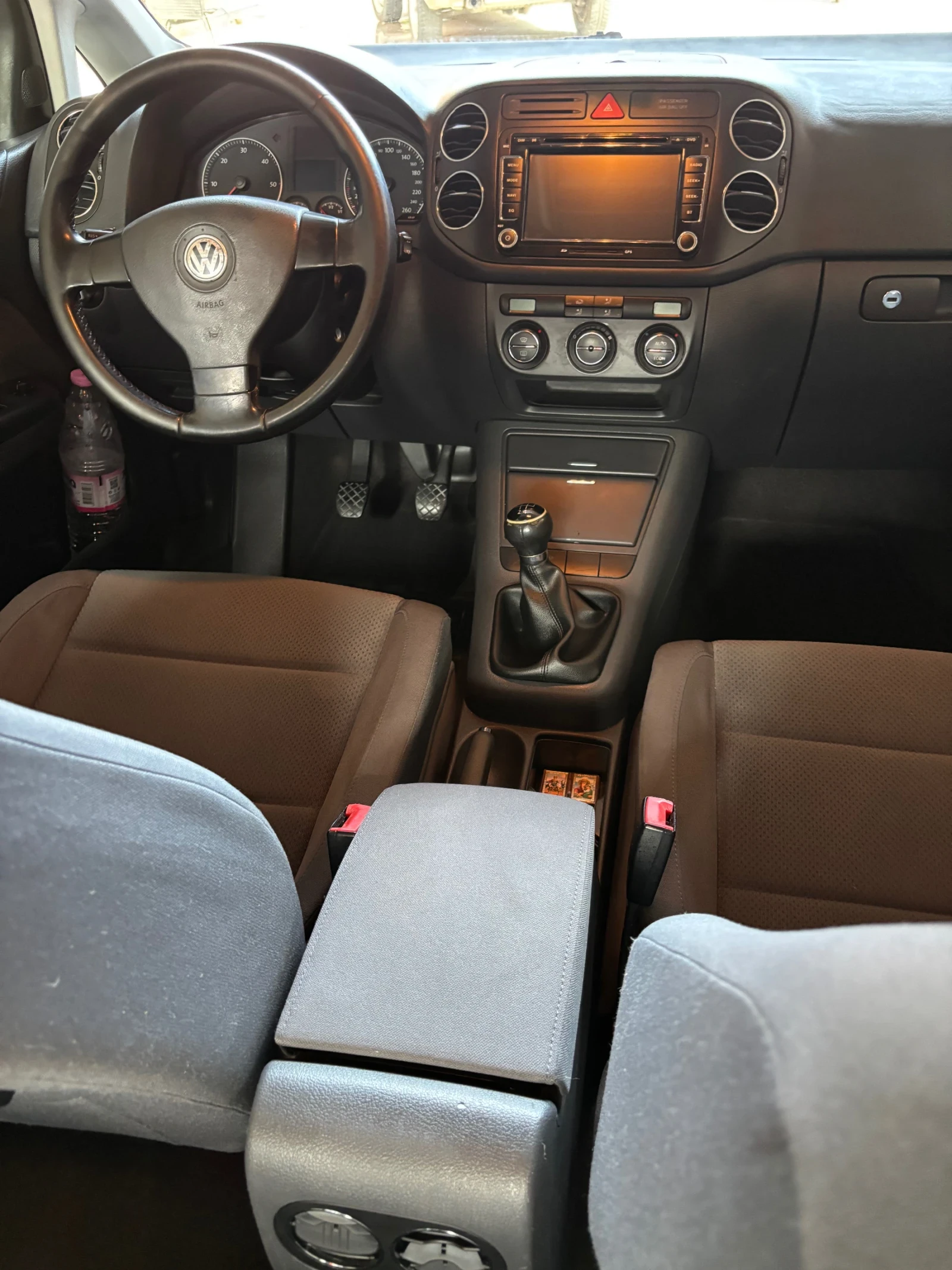 VW Golf Plus, снимка 5 - Автомобили и джипове - 56461581