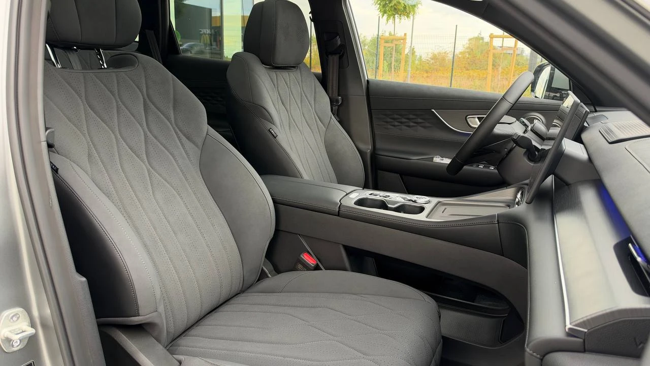 EBRO s800 = Luxury = PHEV 1.5 TGDI 7-������ | Mobile.bg � ����������� 12