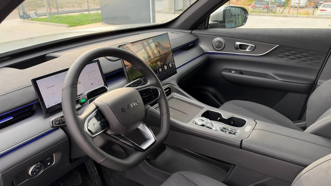 EBRO s800 = Luxury = PHEV 1.5 TGDI 7-������ | Mobile.bg � ����������� 9