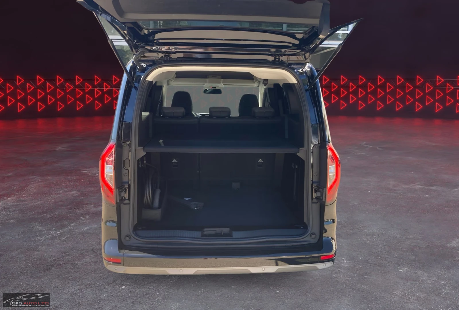 Renault Kangoo E-TECH/122HP/СЕРТИФИКАТ/CAM/ACC/390h, снимка 7 - Автомобили и джипове - 56684388