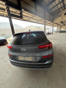 Hyundai Tucson 2.0 CRDI 4x4 - OЧАКВАН ВНОС, снимка 5