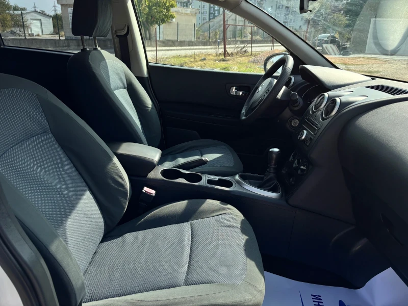 Nissan Qashqai Нов внос от Италия, снимка 7 - Автомобили и джипове - 52043131