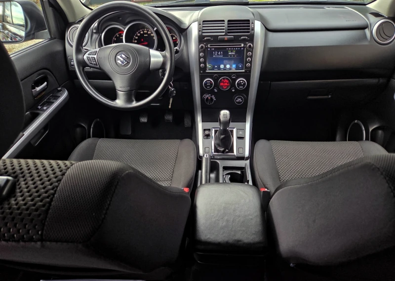 Suzuki Grand vitara 1.9D 129hp 4x4/NAVI/CAMERA, снимка 10 - Автомобили и джипове - 52568671