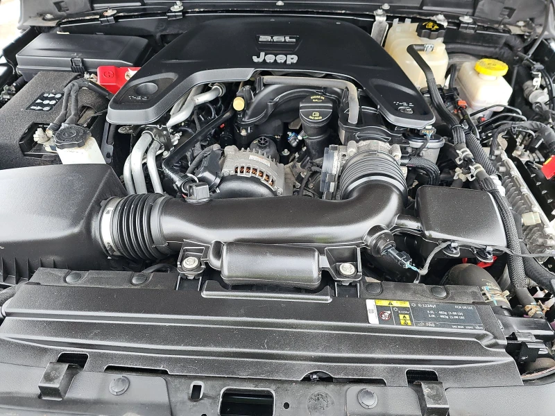 Jeep Wrangler Unlimited Sahara* , снимка 10 - Автомобили и джипове - 52858545