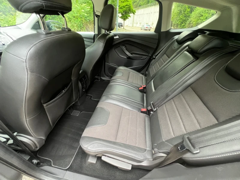 Ford Kuga, снимка 8 - Автомобили и джипове - 53033894