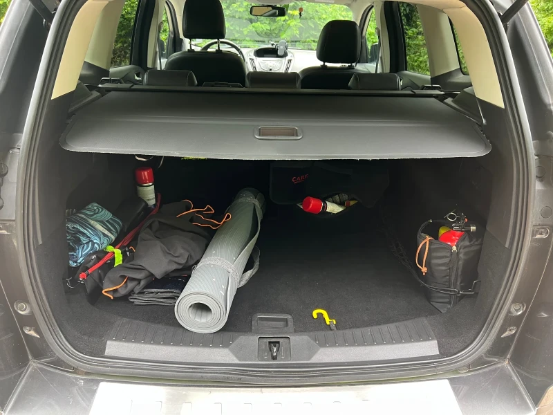 Ford Kuga, снимка 10 - Автомобили и джипове - 53033894