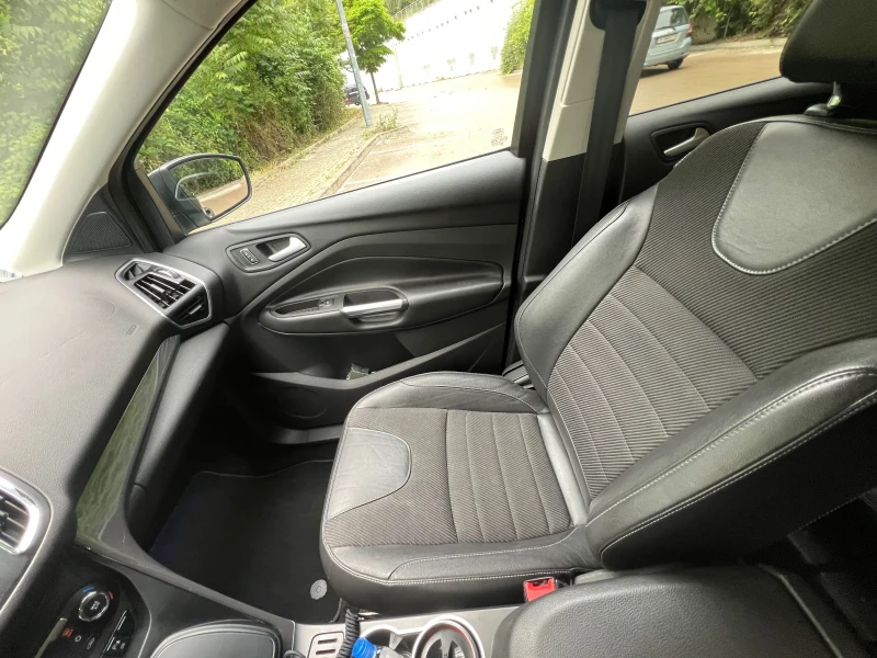 Ford Kuga, снимка 9 - Автомобили и джипове - 53033894