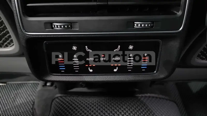 Audi Q8 50TDI| ОБДУХ| ПОДГРЕВ| DISTRONIC| 360| ВКЛ. ТЕХНОТ, снимка 10 - Автомобили и джипове - 54401503