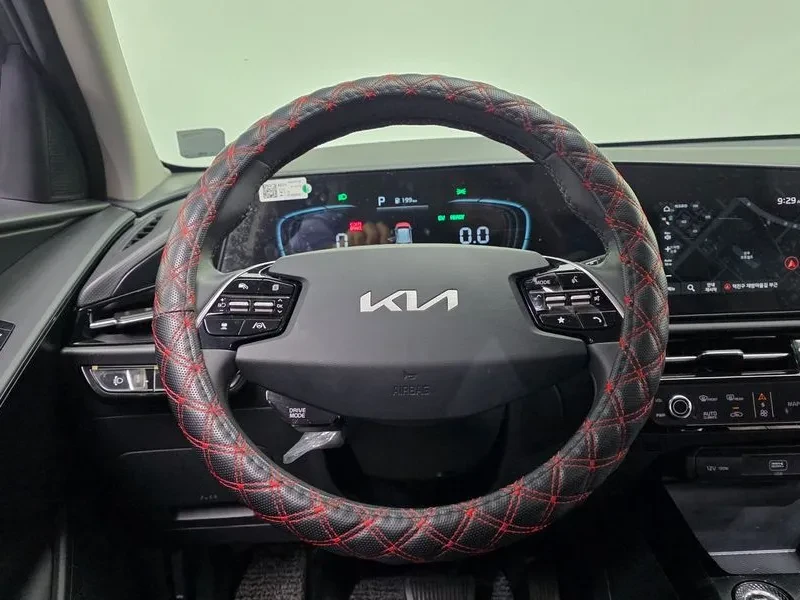 Kia Niro Trendy, снимка 14 - Автомобили и джипове - 55885632