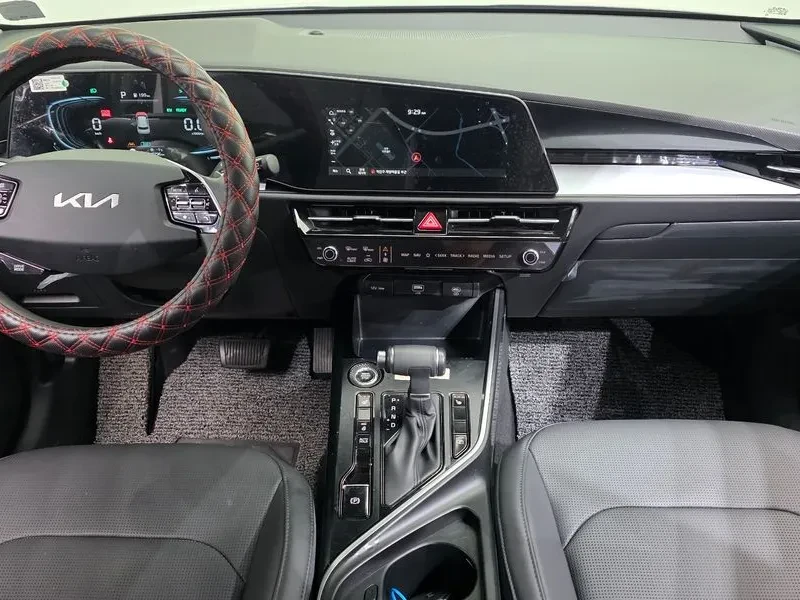 Kia Niro Trendy, снимка 7 - Автомобили и джипове - 55885632