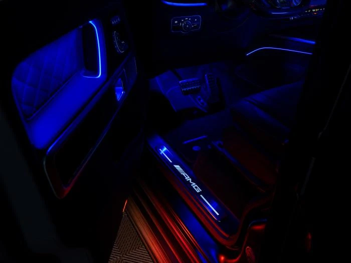 Mercedes-Benz G 63 AMG 3XTV* BURM* PANO* CARBON* 360CAM* HUD* ОБДУХВ* , снимка 7 - Автомобили и джипове - 56079210