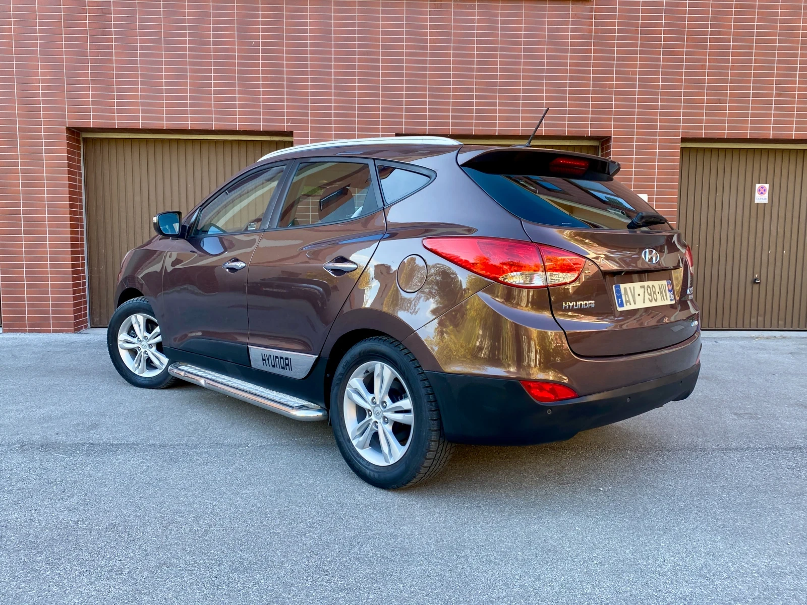 Hyundai IX35 2.0CRDi 4WD - изображение 6